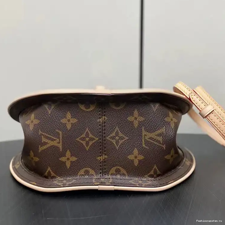 Fashionreps Bag 2403HT0006 LV 0710